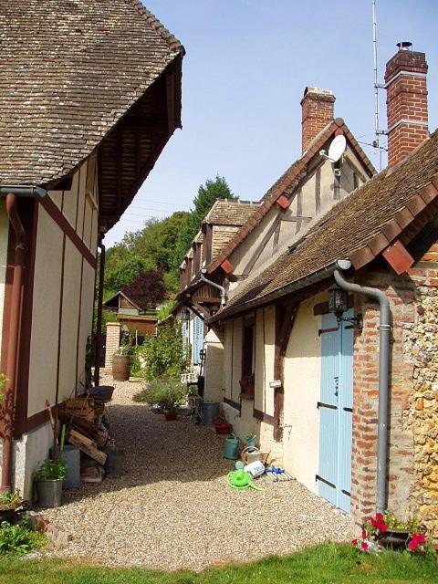 Chambres D'Hotes La Levriere Saint-Denis-le-Ferment Extérieur photo