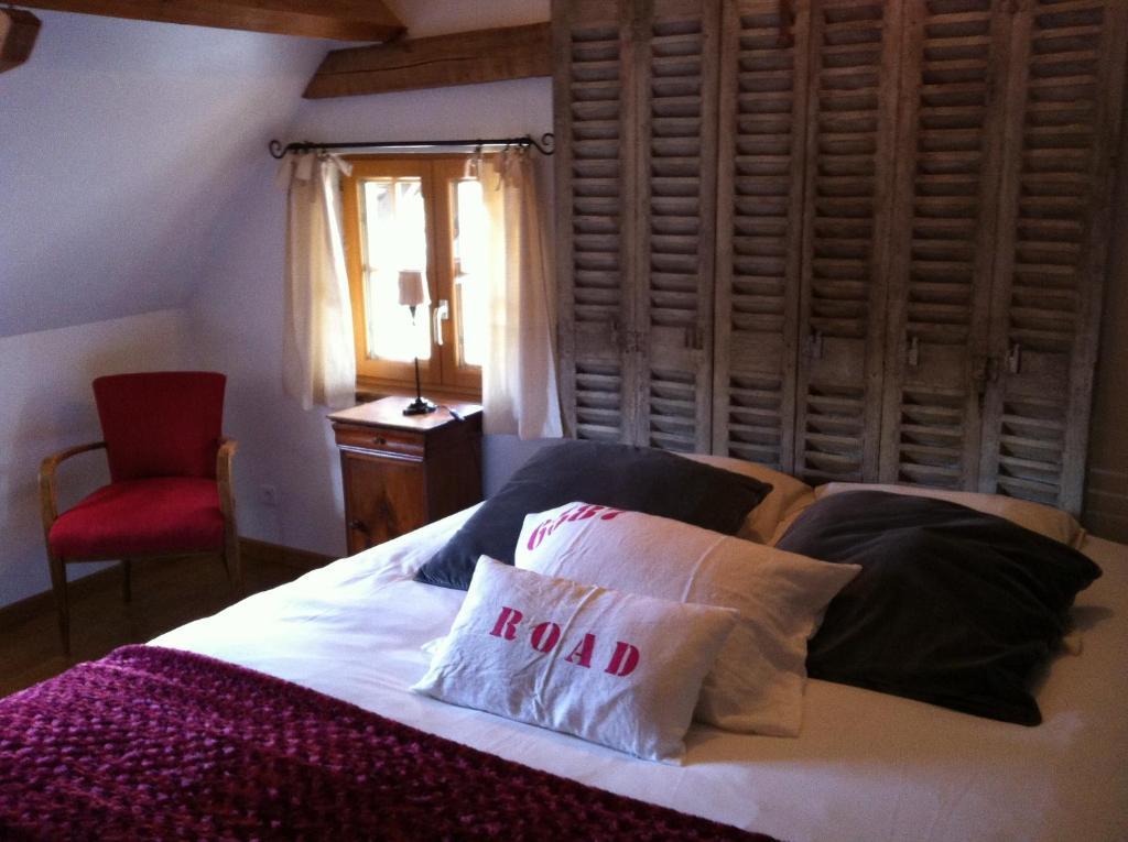 Chambres D'Hotes La Levriere Saint-Denis-le-Ferment Chambre photo